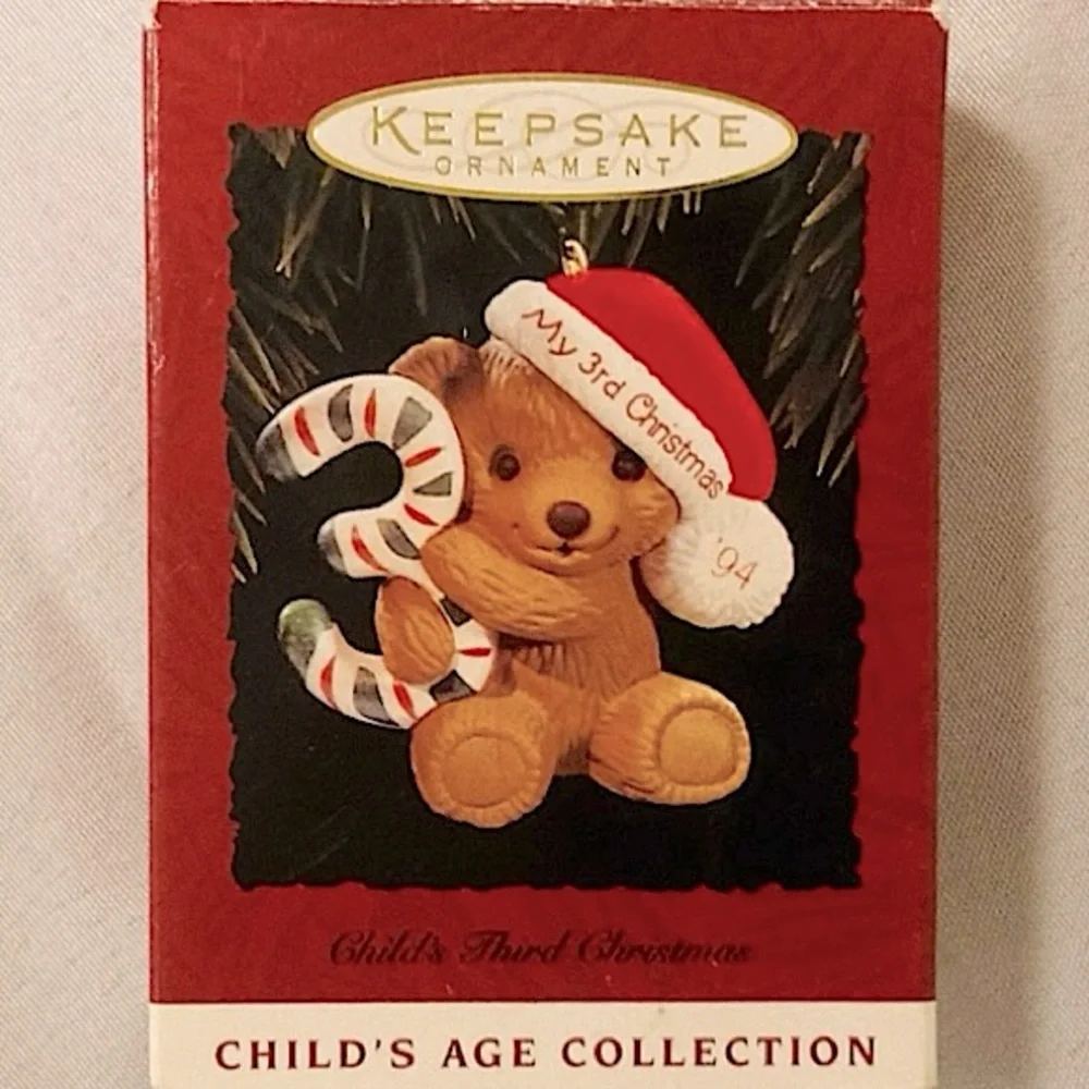 💚 Vintage Hallmark Keepsake Ornament Child’s Third Christmas 1994 Teddy Bear